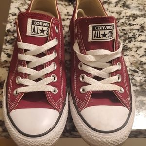 Converse womens shoes size 6.5